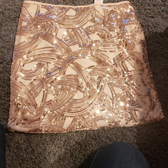 Sequence skirt - Picture 1 of 1